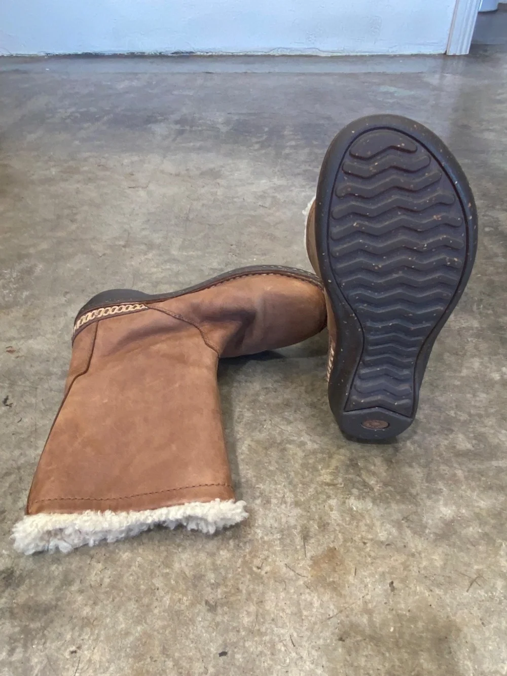 UGG genuine australia